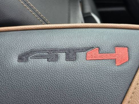 Used 2023 GMC Canyon AT4 w/ AT4 Premium Package AWD/4WD image 20
