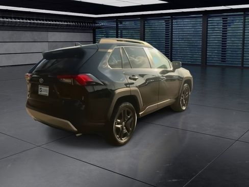 Used 2023 Toyota RAV4 Adventure w/ Convenience Package image 8