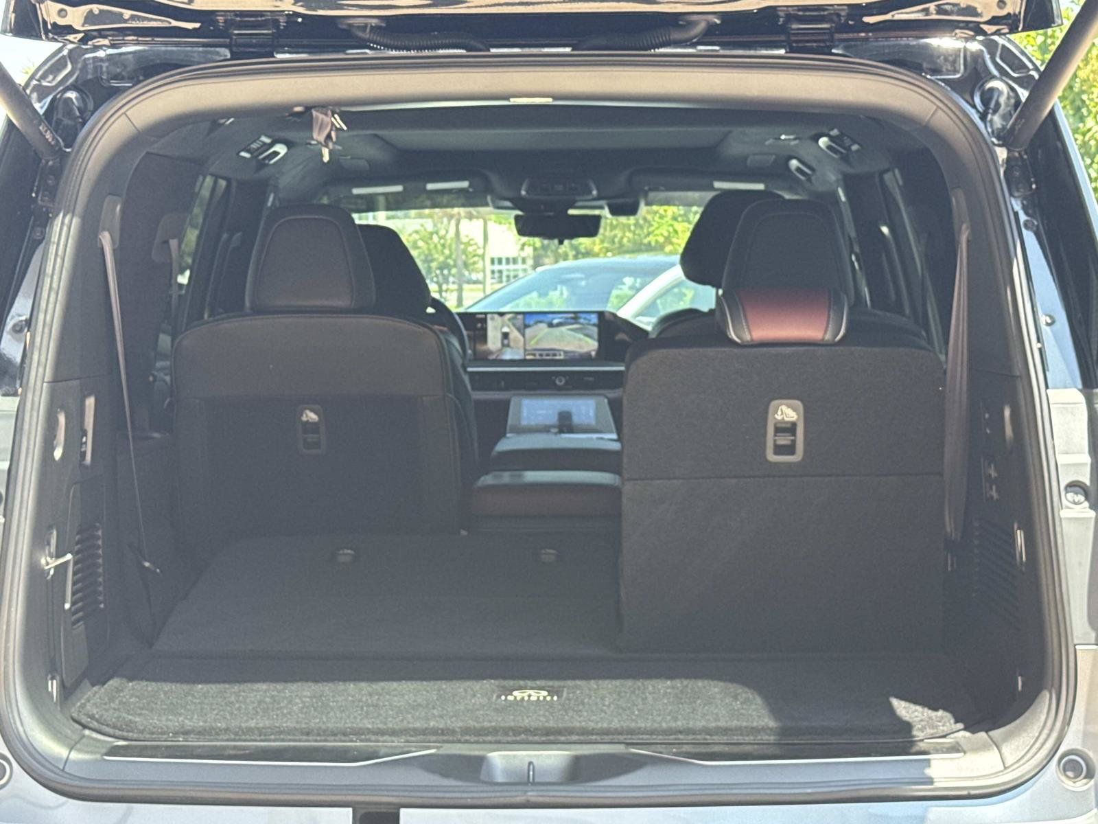 Used 2025 INFINITI QX80 Autograph AWD/4WD image 5