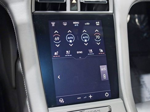 Used 2023 Porsche Taycan Turbo image 26