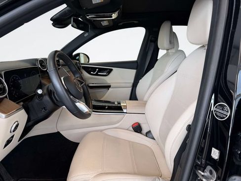 Certified 2024 Mercedes-Benz GLC 300 4MATIC image 18