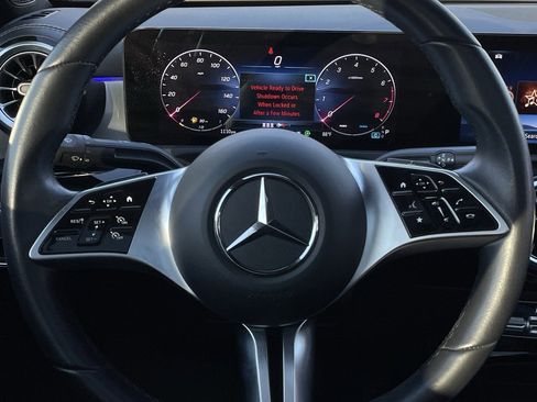 Used 2025 Mercedes-Benz CLA 250 image 12