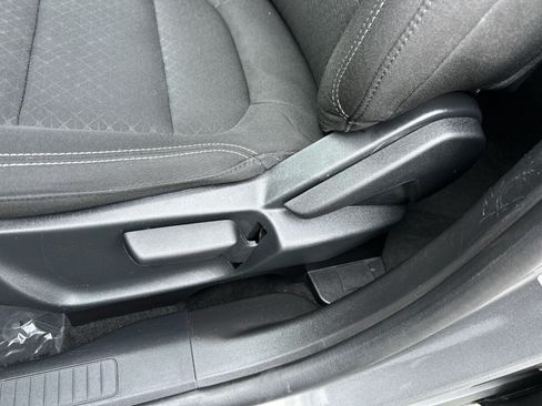 Certified 2025 Ford Escape Active AWD/4WD image 22