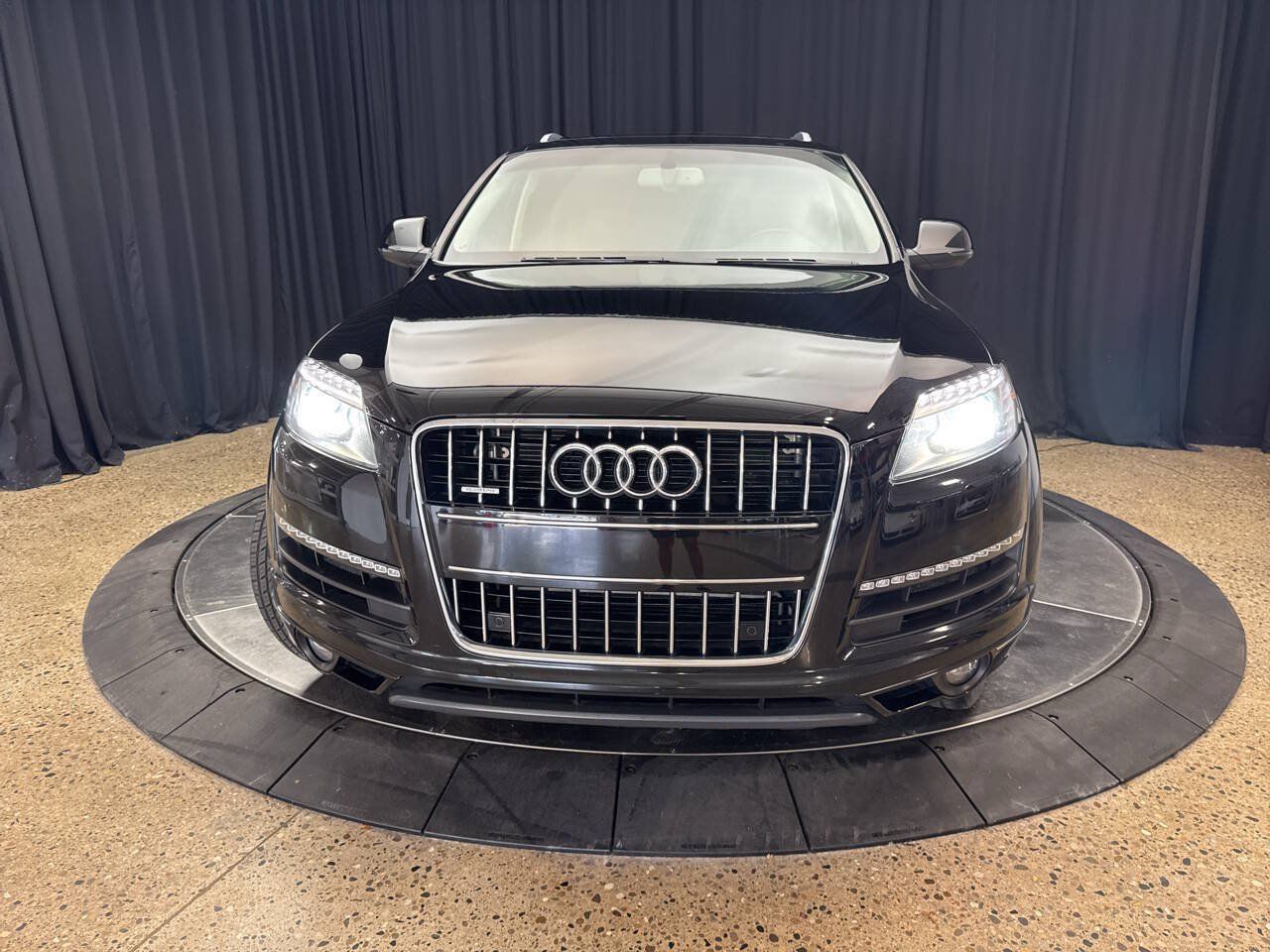 Used 2015 Audi Q7 3.0T Premium Plus w/ Premium Plus Package AWD/4WD image 9