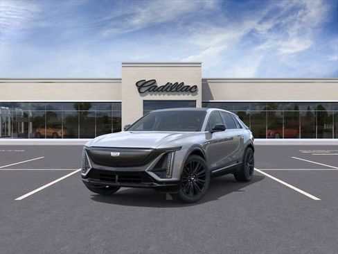 New 2025 Cadillac Lyriq Sport image 8