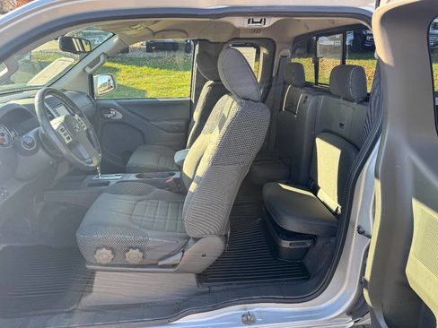 Used 2016 Nissan Frontier PRO-4X image 12