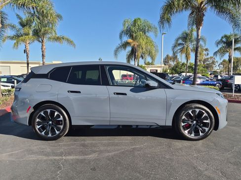 Used 2026 BMW iX xDrive45 w/ M Sport Package AWD/4WD image 11