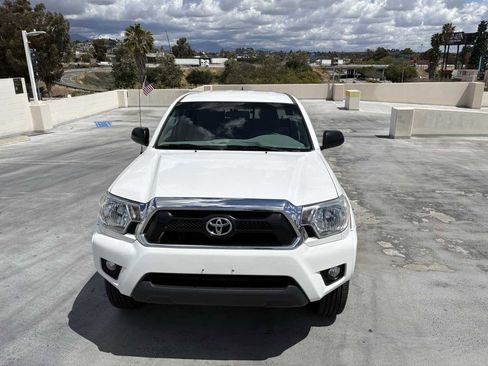 Used 2015 Toyota Tacoma PreRunner w/ SR5 Package image 6