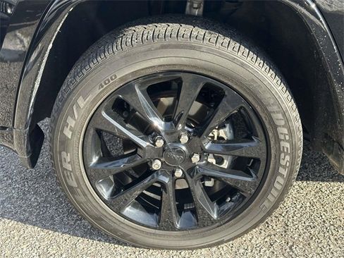 Certified 2019 Jeep Grand Cherokee Altitude image 10