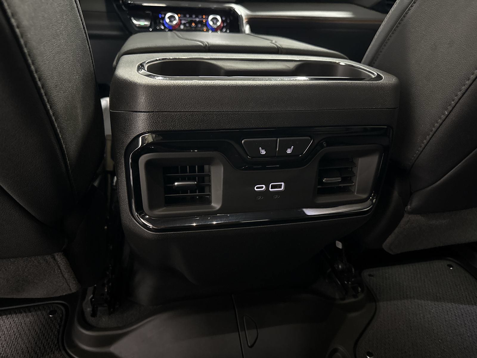 Used 2025 GMC Sierra 1500 AT4 w/ AT4 Premium Package AWD/4WD image 22
