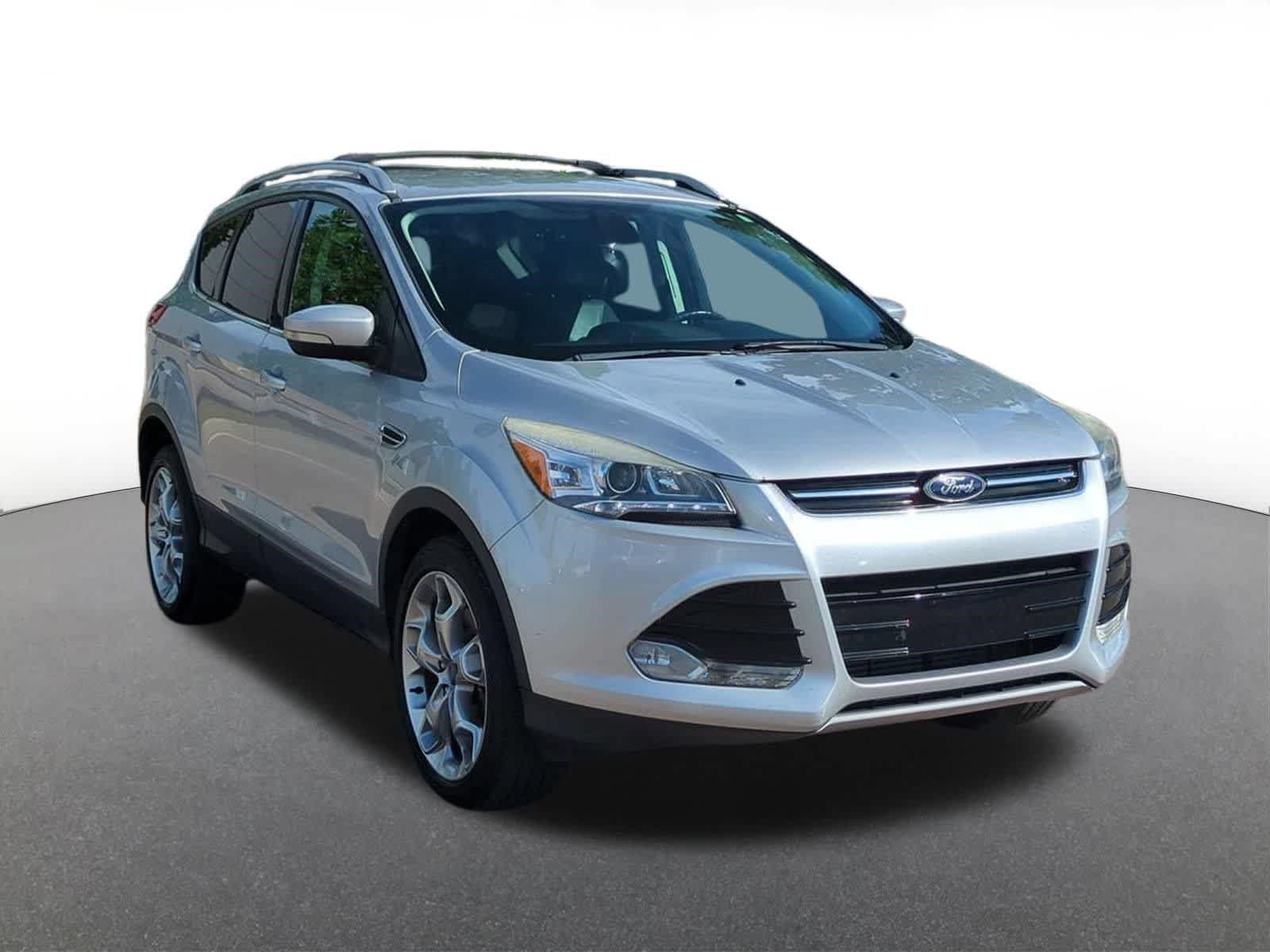 Used 2013 Ford Escape Titanium w/ Class II Trailer Tow Pkg AWD/4WD image 8
