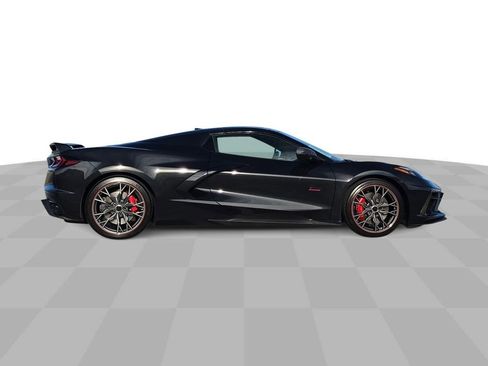 Used 2023 Chevrolet Corvette Stingray Premium Conv w/ Z51 Performance Package image 9
