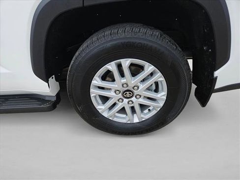 Used 2025 Toyota Sequoia SR5 AWD/4WD image 9