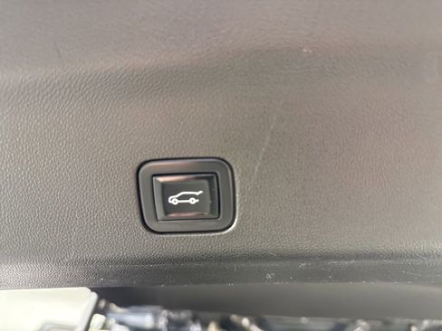 Used 2021 Chevrolet Tahoe LT AWD/4WD image 41