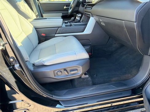 Used 2025 Toyota Tundra Limited image 13
