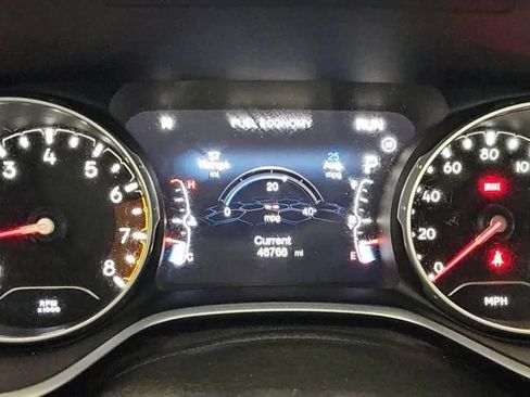 Used 2018 Jeep Compass Limited w/ Navigation Group AWD/4WD image 10