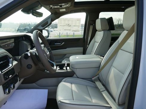 New 2026 GMC Yukon Denali w/ Denali Reserve Package image 21