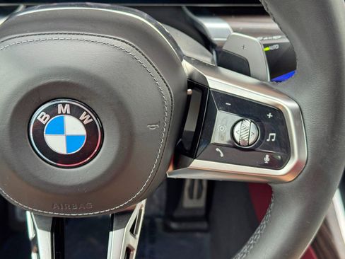Used 2023 BMW 740i w/ Parking Assistance Package RWD image 25