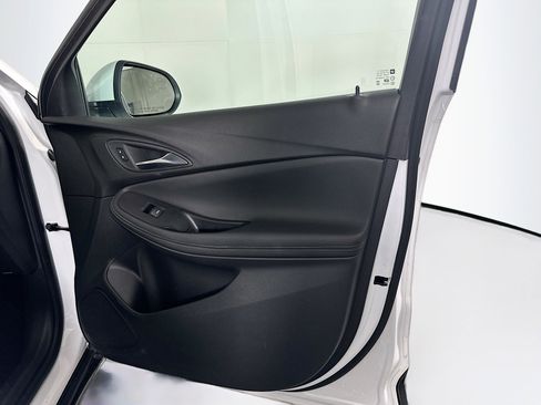 Used 2025 Buick Encore GX Preferred image 30