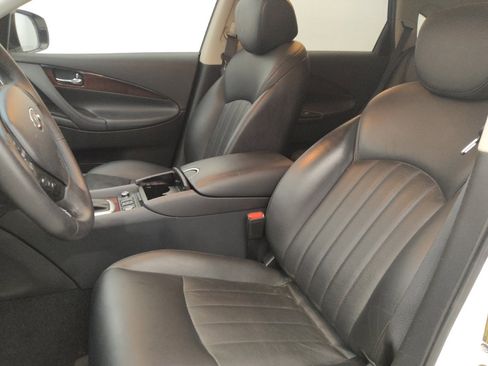 Used 2017 INFINITI QX50 AWD w/ Premium Plus Package image 17