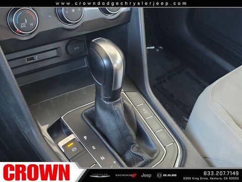 Used 2019 Volkswagen Tiguan S FWD image 25