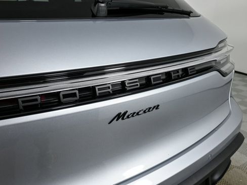 New 2026 Porsche Macan image 36