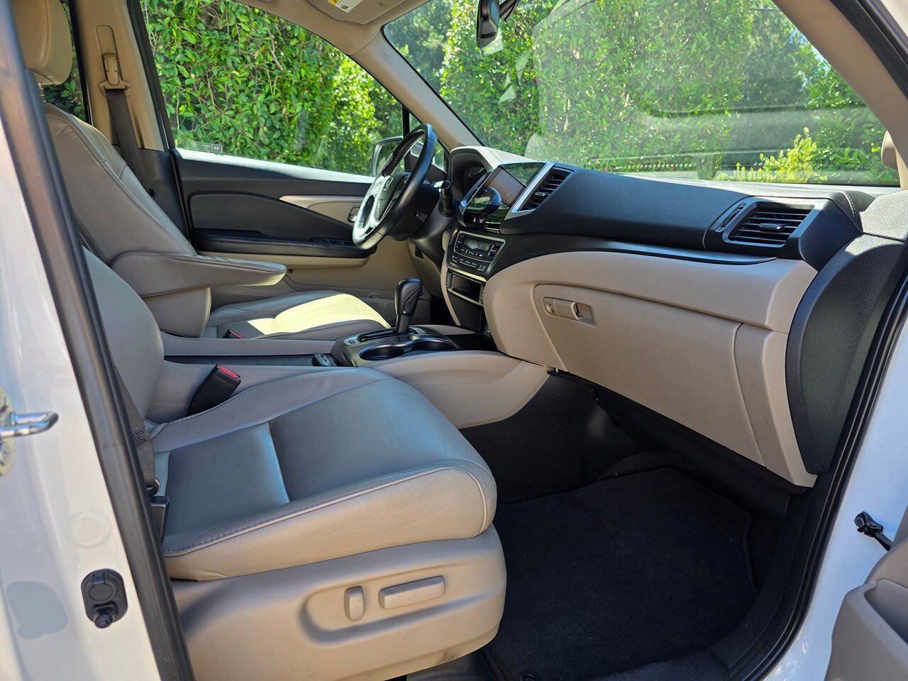 Used 2017 Honda Pilot EX-L image 39