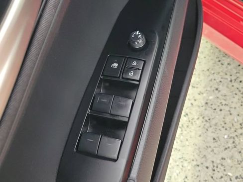 Used 2025 Toyota Camry LE w/ Convenience Package FWD image 22