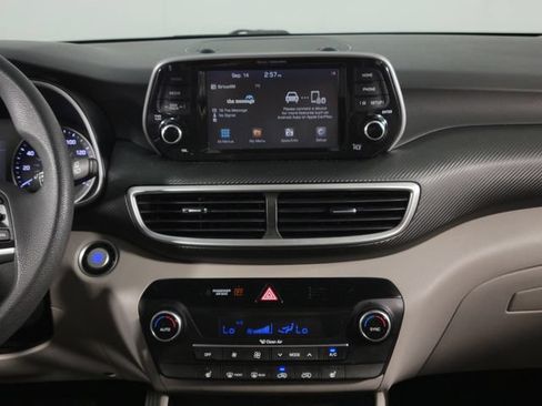 Used 2021 Hyundai Tucson SEL FWD image 23