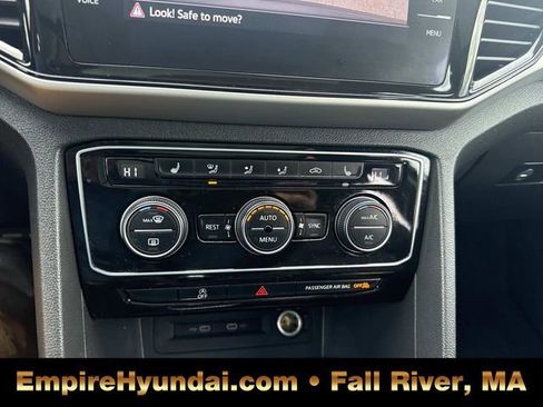 Used 2021 Volkswagen Atlas SEL R-Line image 28