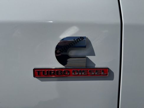 Used 2024 RAM 2500 Big Horn w/ Off Road Package AWD/4WD image 40