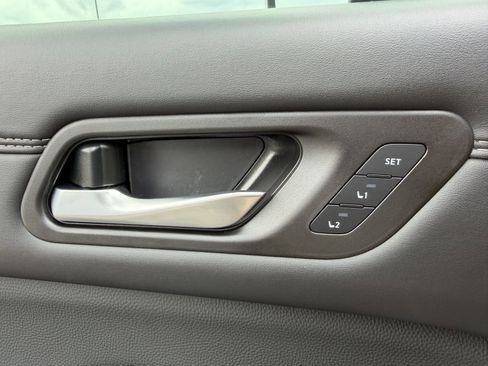 New 2026 Nissan Pathfinder Platinum AWD/4WD image 21