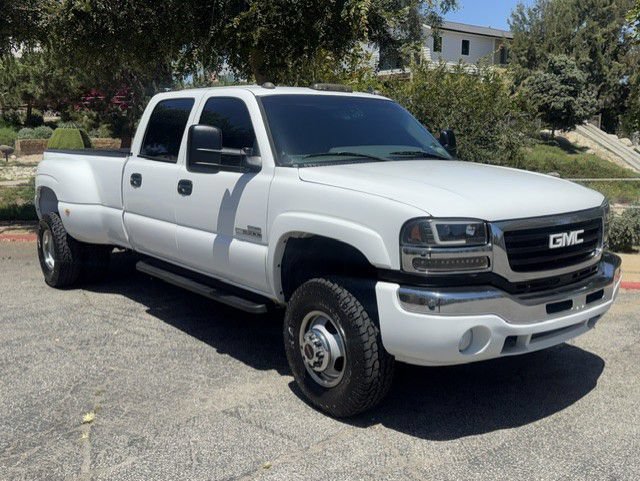 Used 2006 GMC Sierra 3500 SLT w/ Heavy-Duty Power Package AWD/4WD image 33