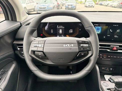 New 2026 Kia Sportage EX AWD/4WD image 10