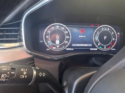 Used 2025 Jaguar F-PACE R-Dynamic S AWD/4WD image 12