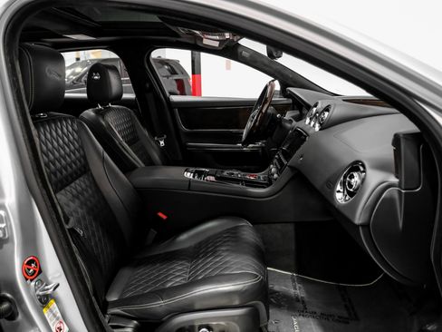 Used 2019 Jaguar XJ L Portfolio image 27