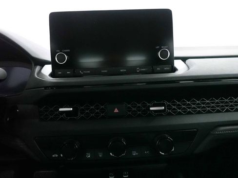 Certified 2023 Honda Accord EX image 21