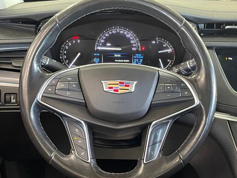 Used 2019 Cadillac XT5 Luxury image 24