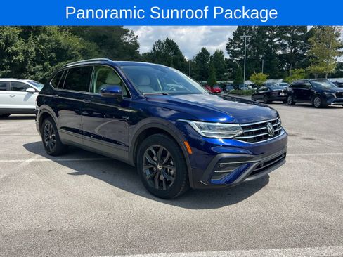 Certified 2024 Volkswagen Tiguan SE w/ Panoramic Sunroof Package FWD image 4