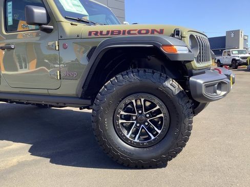 New 2025 Jeep Wrangler Rubicon w/ XTREMEE 35" Tire Package image 3