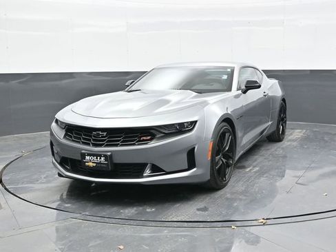 Used 2023 Chevrolet Camaro LT w/ RS Package image 2