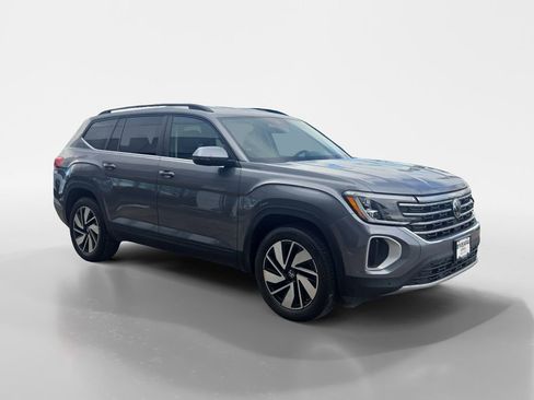 Used 2024 Volkswagen Atlas SE image 8