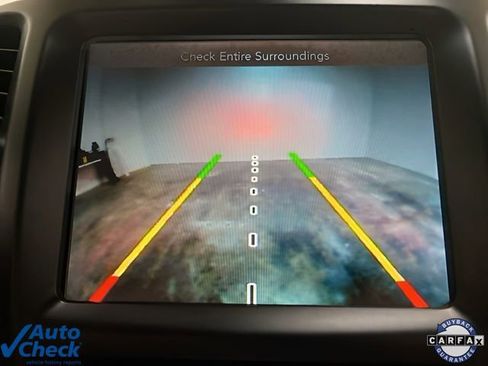 Used 2017 Jeep Cherokee Overland w/ Technology Group image 45