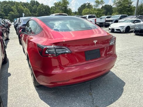 Used 2022 Tesla Model 3 Long Range AWD/4WD image 6
