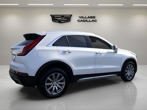 Used 2020 Cadillac XT4 Premium Luxury w/ Enhanced Visibility Package image 5