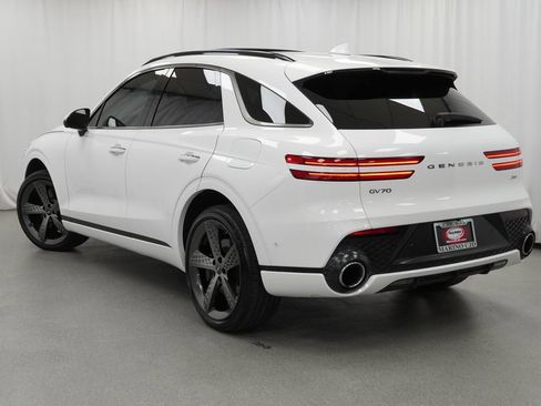 Used 2023 Genesis GV70 2.5T w/ Sport Prestige Package AWD/4WD image 18
