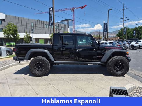 Used 2021 Jeep Gladiator Rubicon w/ Trailer Tow Package AWD/4WD image 2
