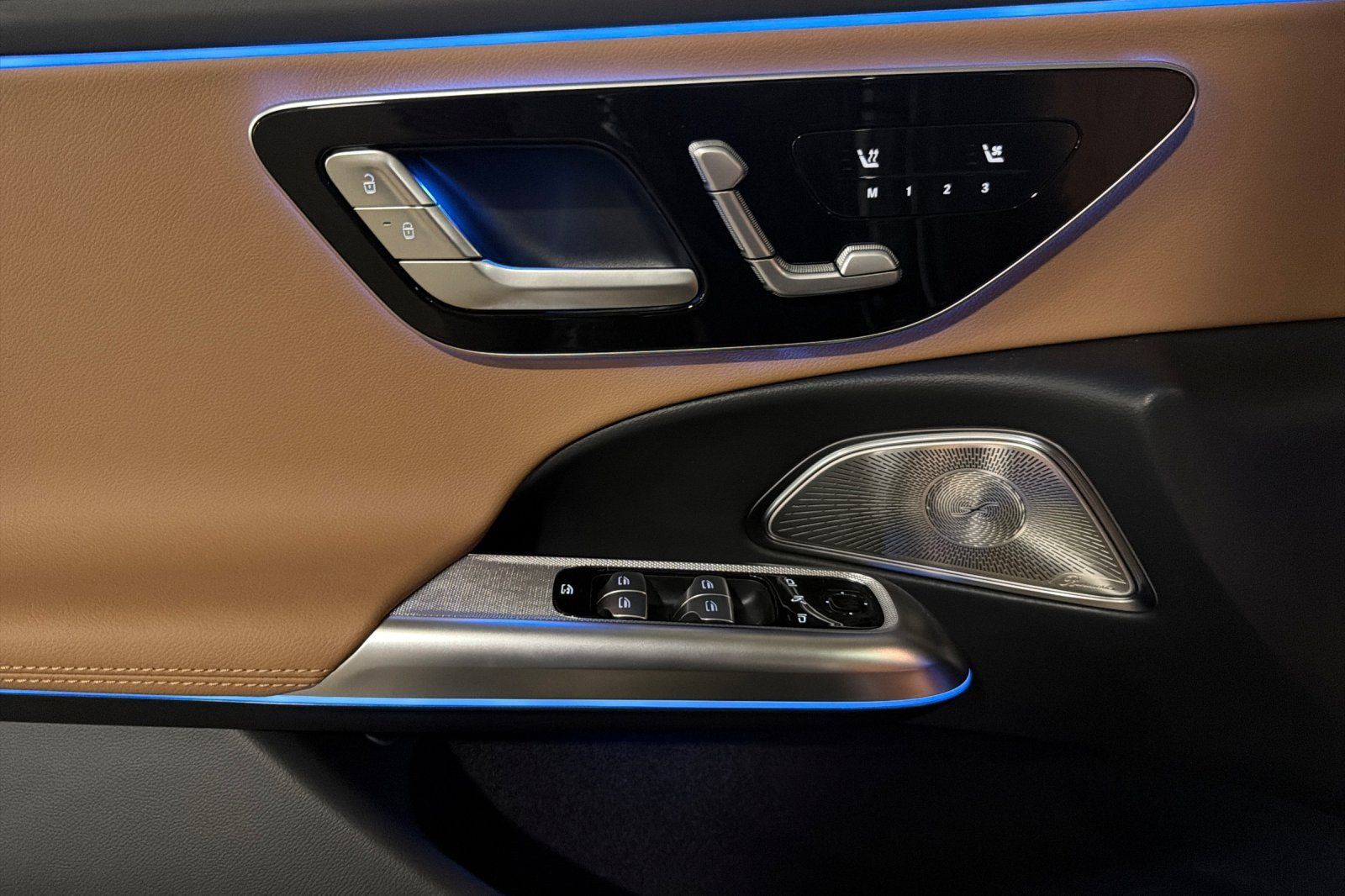 New 2027 Mercedes-Benz E 450 4MATIC Sedan image 10