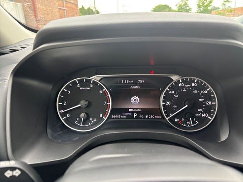 Used 2025 Nissan Rogue SV FWD image 40