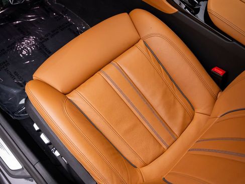 Used 2023 BMW M550i xDrive w/ Executive Package AWD/4WD image 15